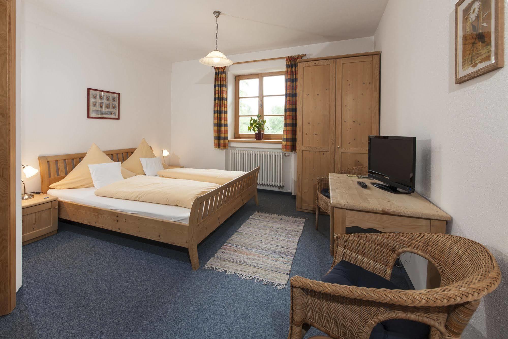 Pension Bernhardhof Otterfing Exteriér fotografie