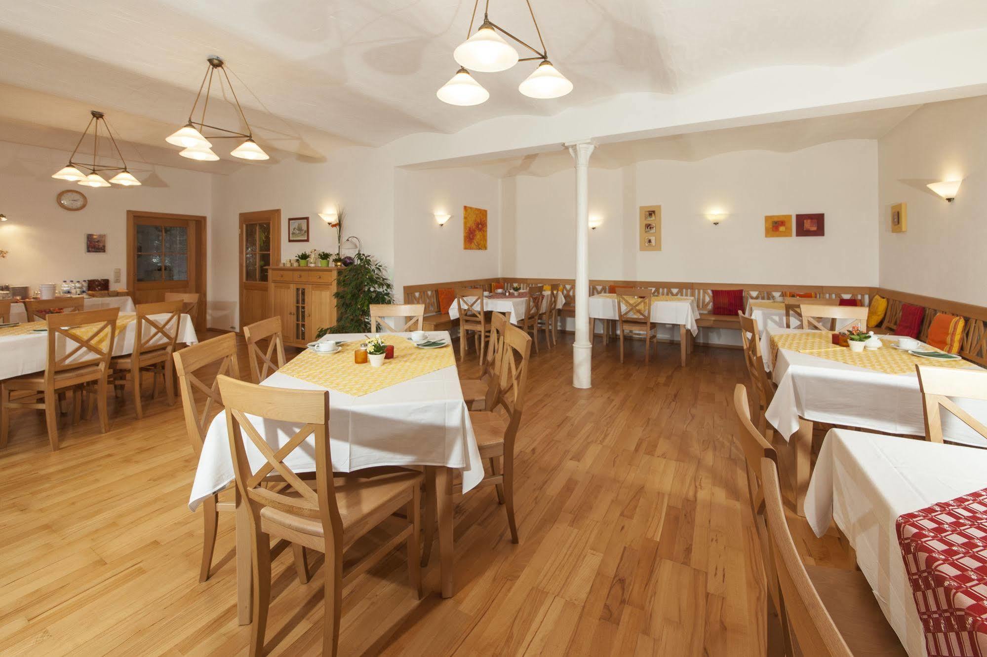 Pension Bernhardhof Otterfing Exteriér fotografie