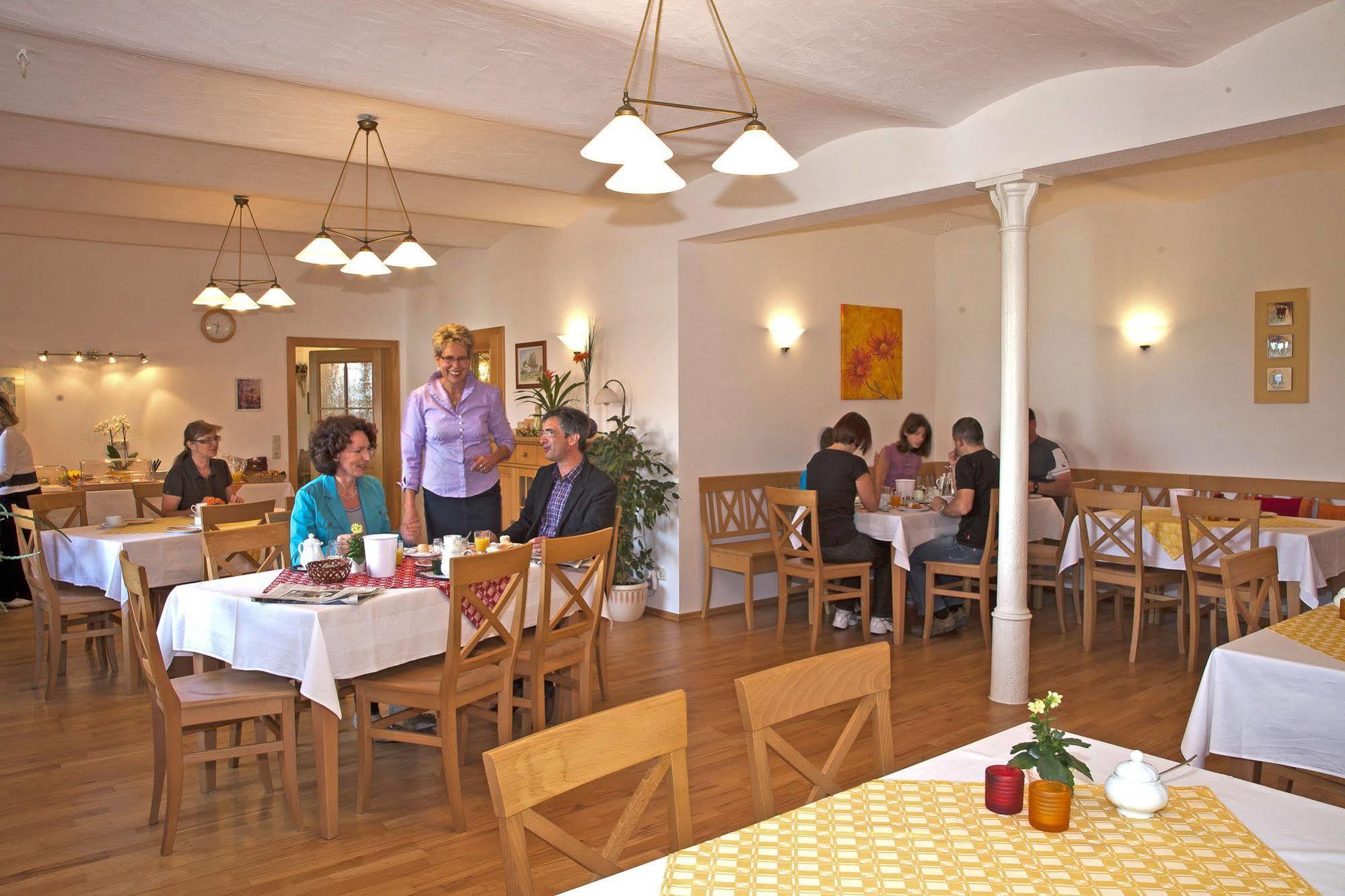 Pension Bernhardhof Otterfing Exteriér fotografie